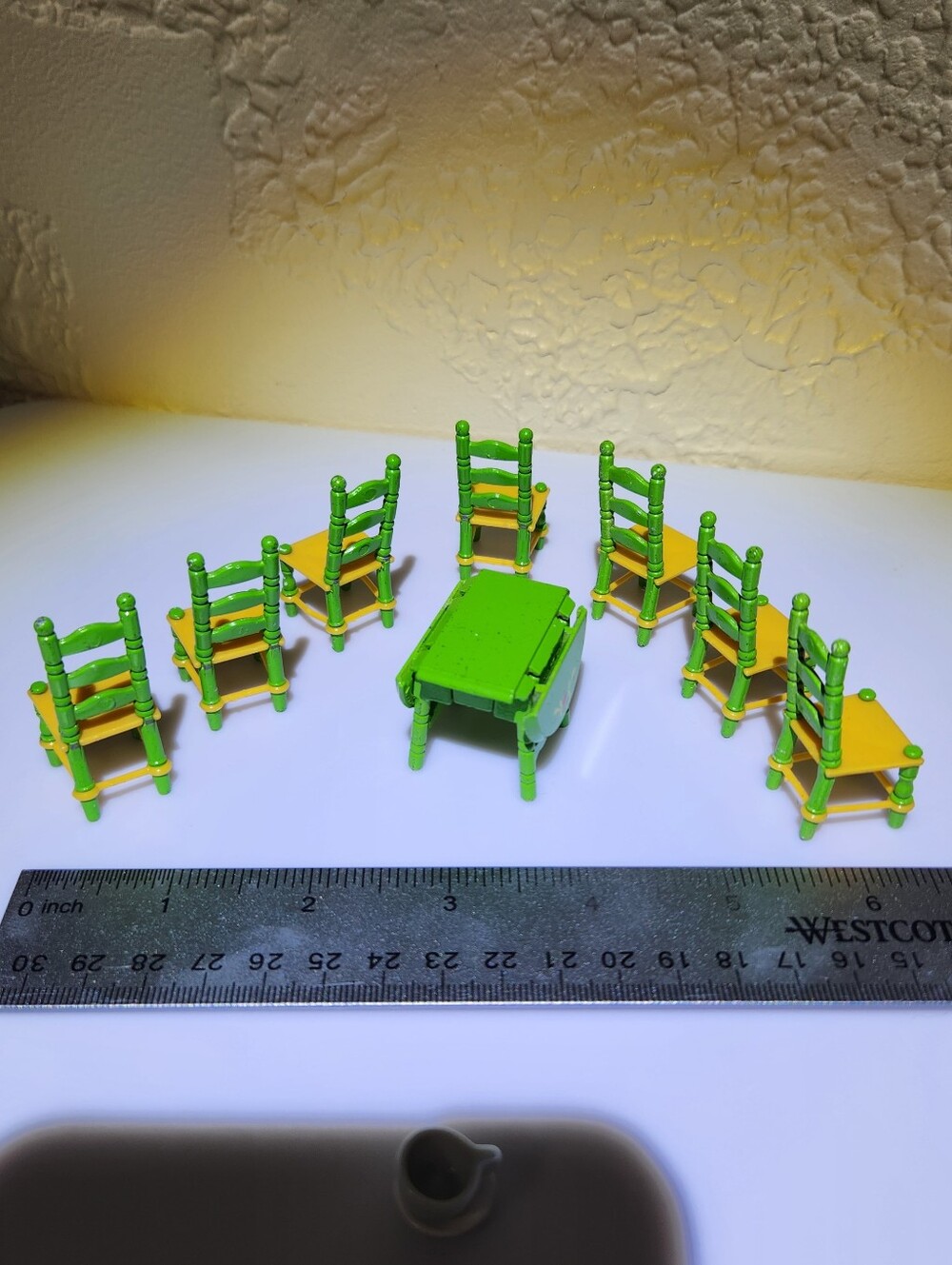 Vintage 1980s Mattel "The Littles" die-cast metal dollhouse furniture pieces - Picture 16 of 16